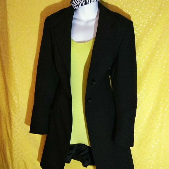 Blazer - Picture 6 of 7